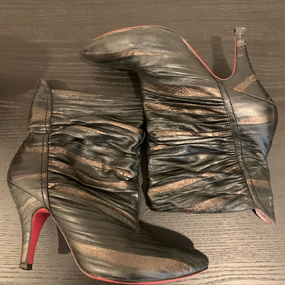 Shoes - Picture 2 of 7